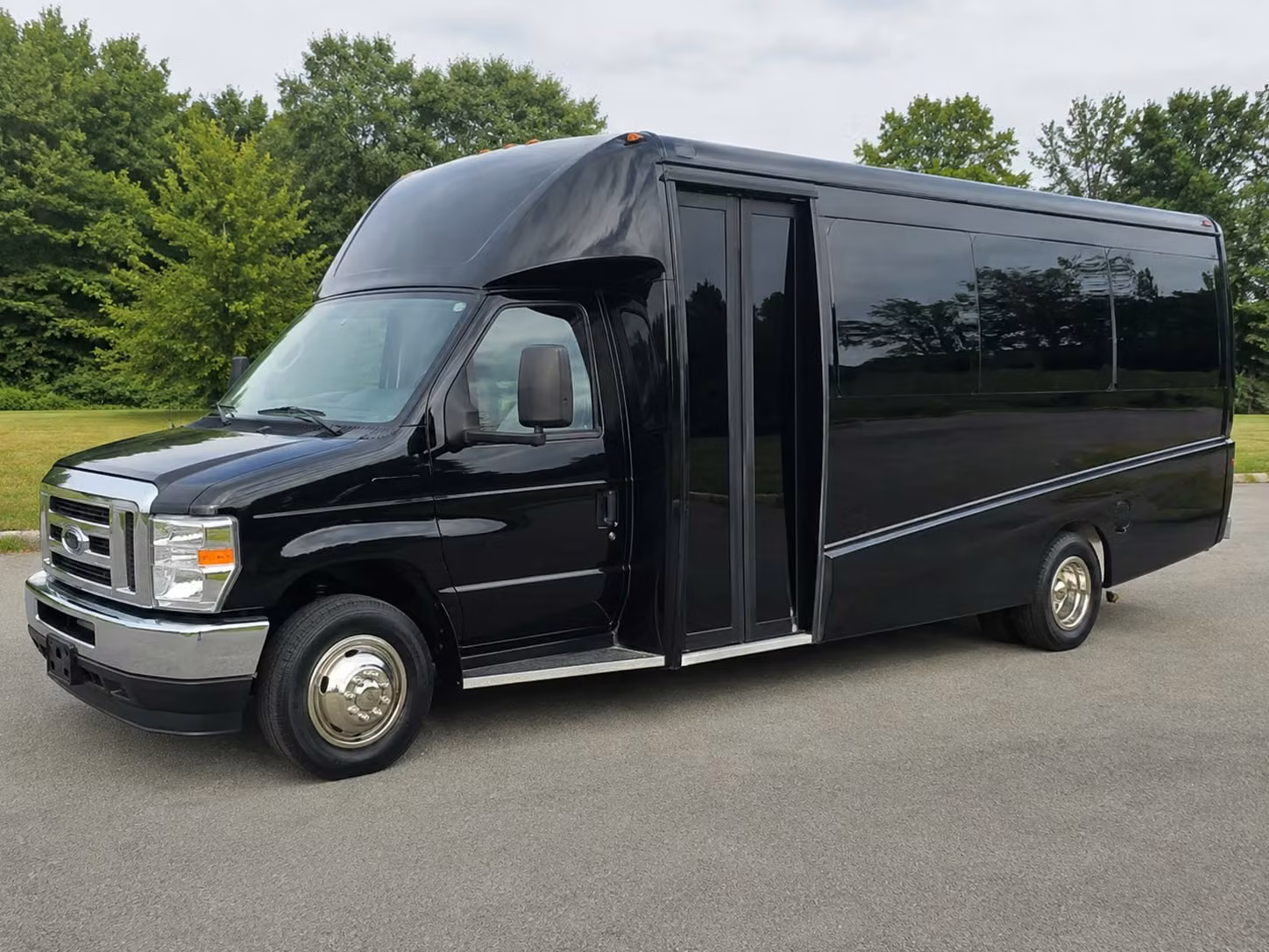 minibus rentals in pflugerville for smaller prom groups who want privacy and comfort